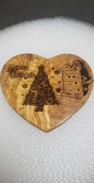 ELEGANT OLIVE™ Heart Cutting Board