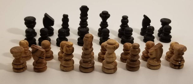 ELEGANT OLIVE™ Chess Set with playing pieces